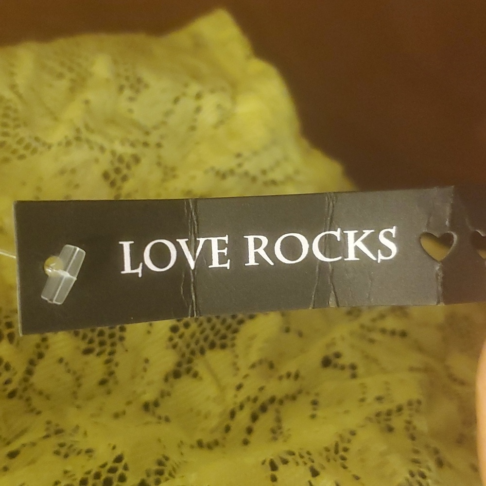 Love Rocks Yellow Tank - Picture 2 of 3